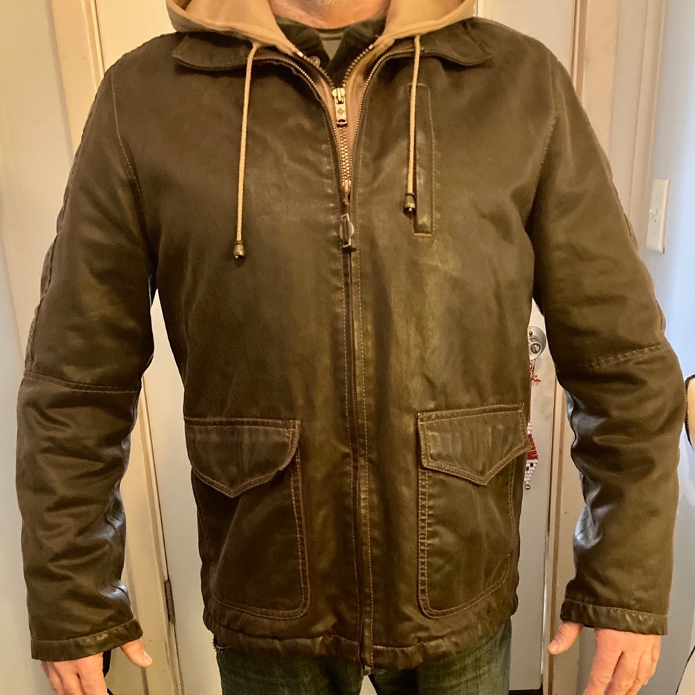 COLUMBIA canvas material. Look feels like leather.